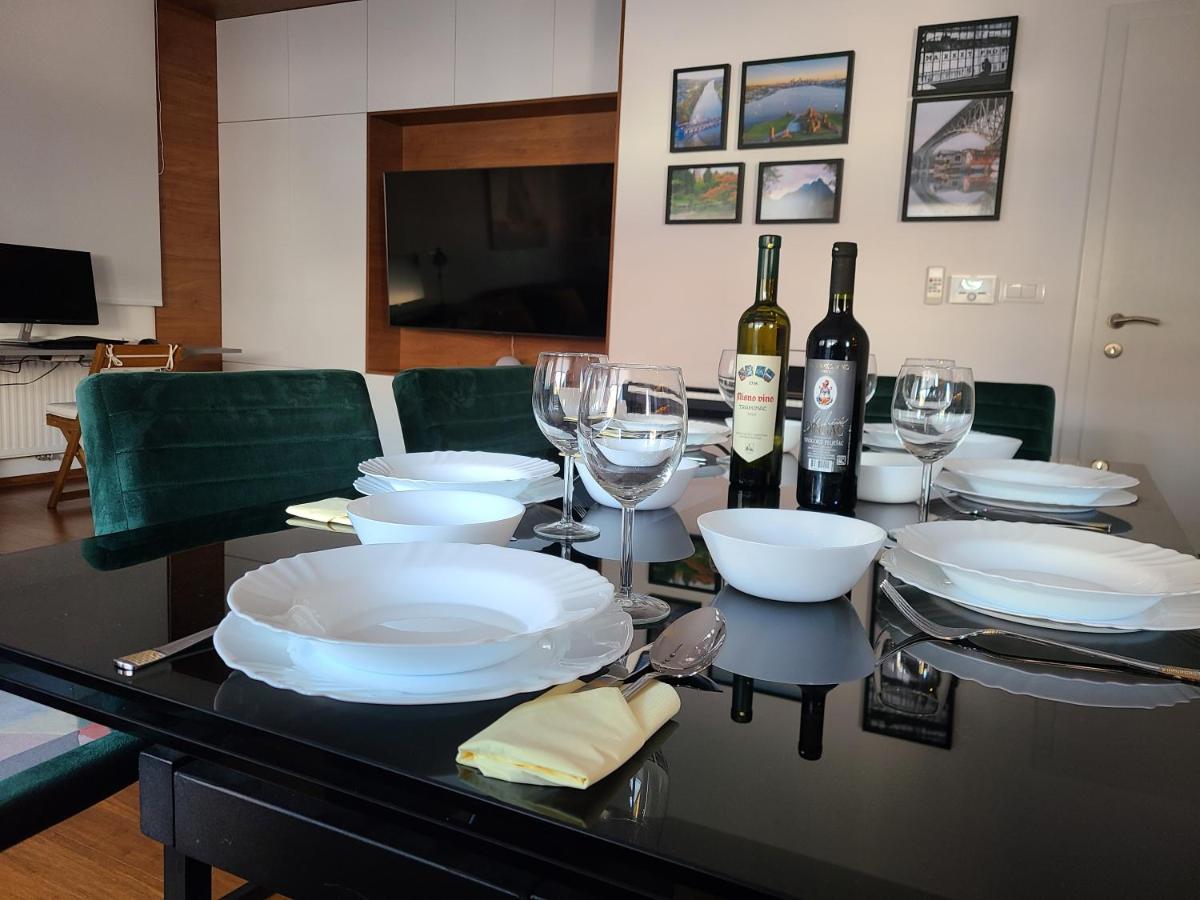 Modern 4-Star Luxury Apt - Wfh Ready, Free Parking Zagreb Luaran gambar