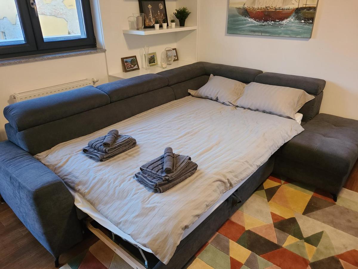 Modern 4-Star Luxury Apt - Wfh Ready, Free Parking Zagreb Luaran gambar